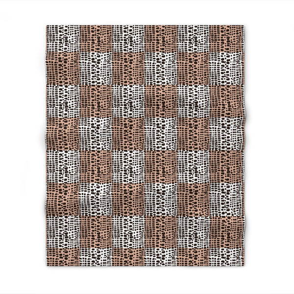 Cone Shell Patchwork Print Throw Blanket
