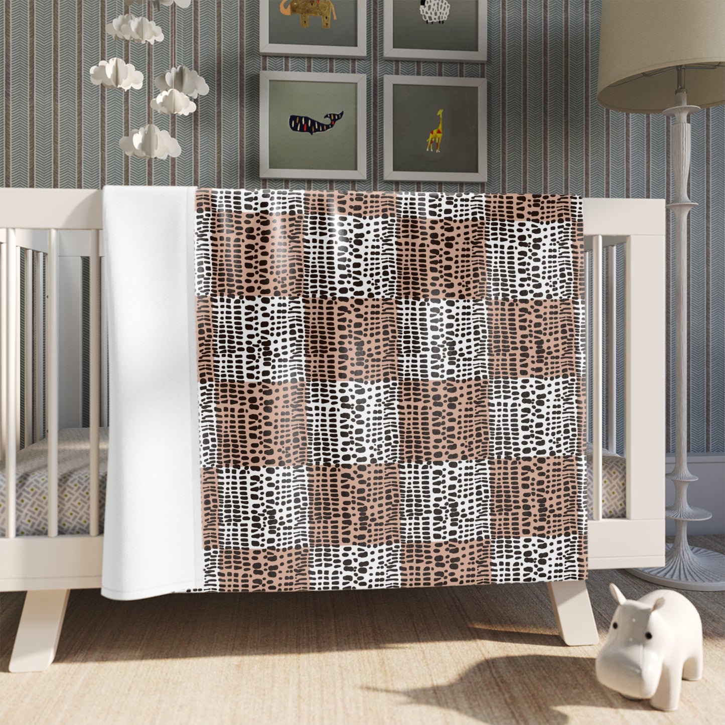 Cone Shell Patchwork Print Throw Blanket
